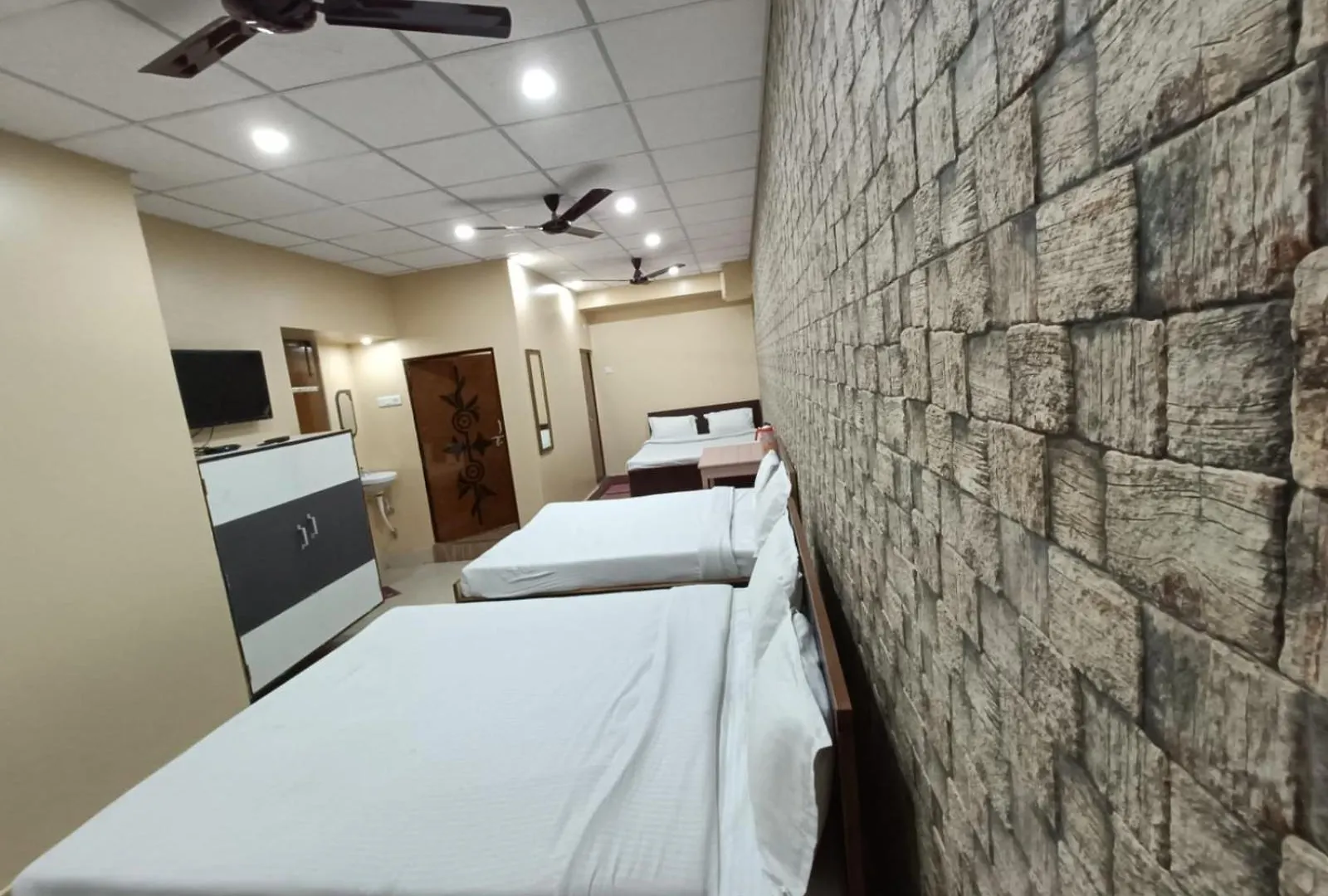 Hotel R D Palace Varanasi India