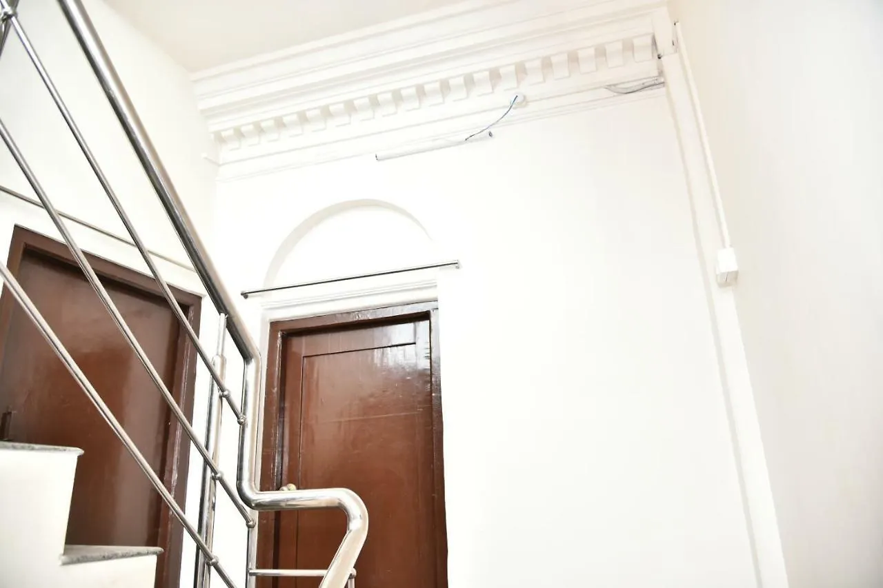 Hotel R D Palace Varanasi
