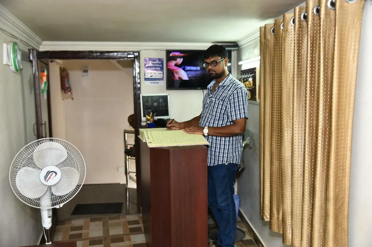 Hotel R D Palace Varanasi