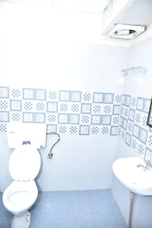Hotel R D Palace Varanasi 0*,